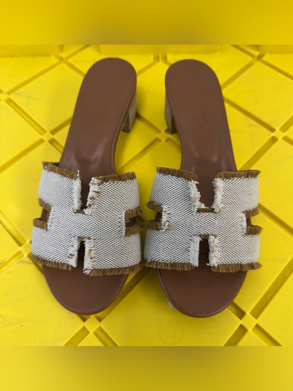 Hermès Sandals Oasis Beige 23.5cm Size 36 Women’s